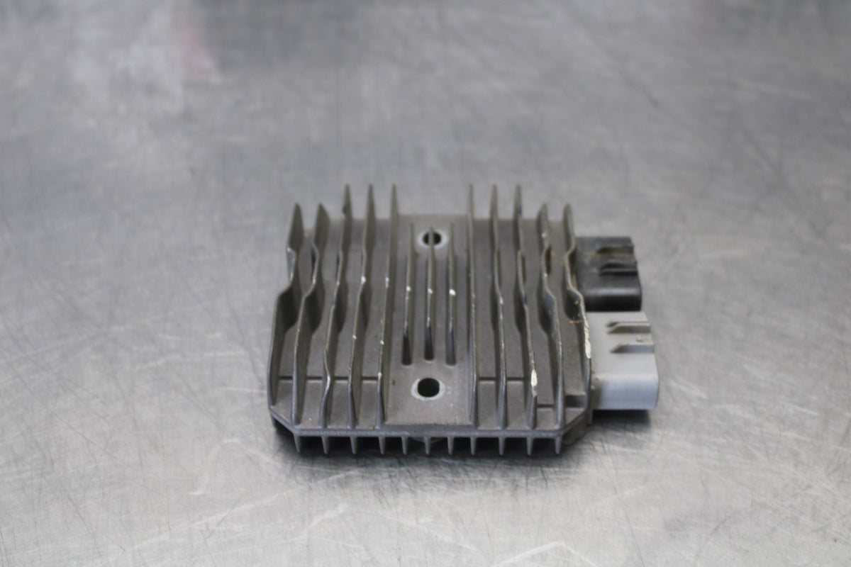 13-18 KAWASAKI NINJA ZX6R RECTIFIER VOLTAGE REGULATOR BB908