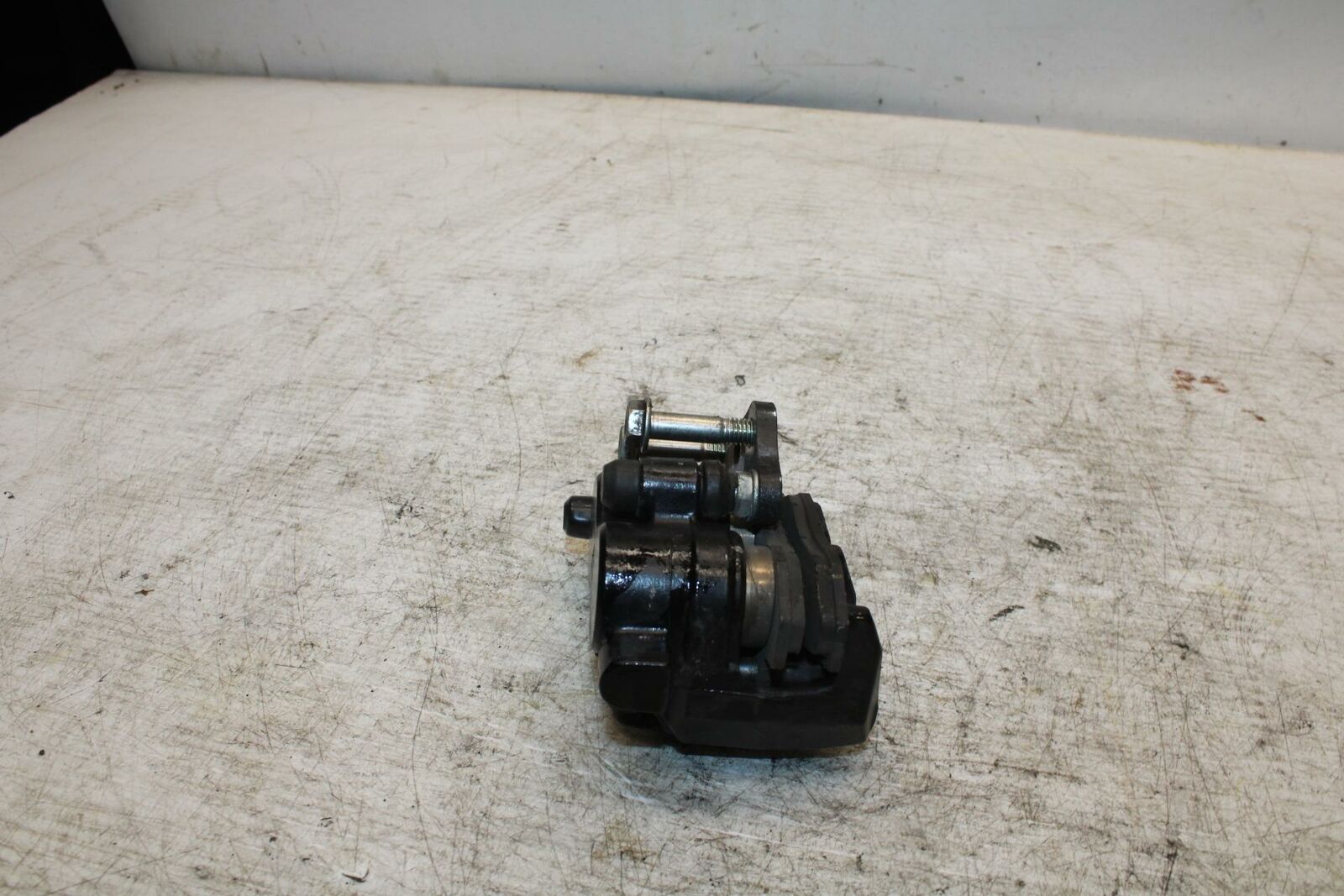 12-13 KAWASAKI EX300 NINJA LEFT FRONT BRAKE CALIPER BB373