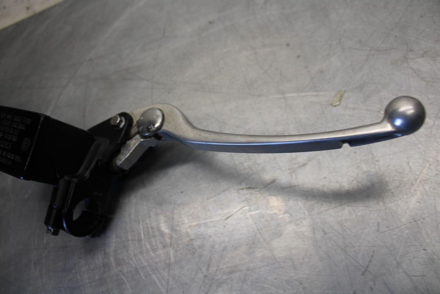 2016 Suzuki Bandit GSF1250SA ABS FRONT BRAKE MASTER CYLINDER w/ LEVER BB509