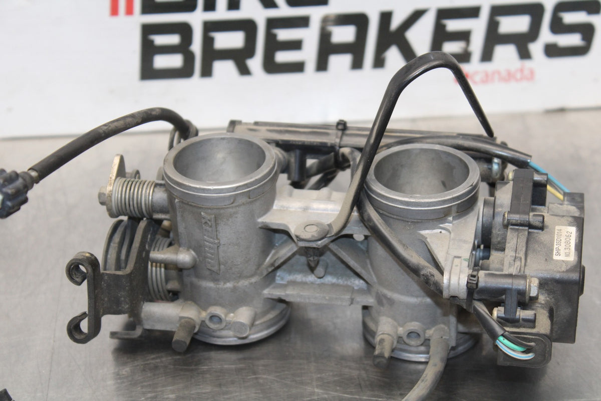 06-07 KAWASAKI NINJA 650R EX650A MAIN FUEL INJECTORS / THROTTLE BODIES BB774
