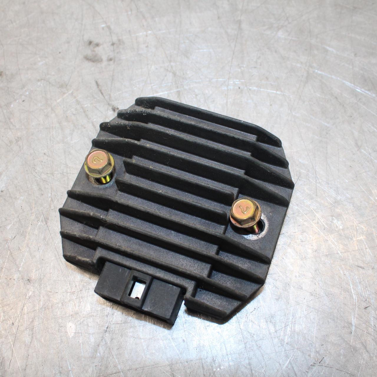 00-01 KAWASAKI ZZR600 RECTIFIER VOLTAGE REGULATOR BB31