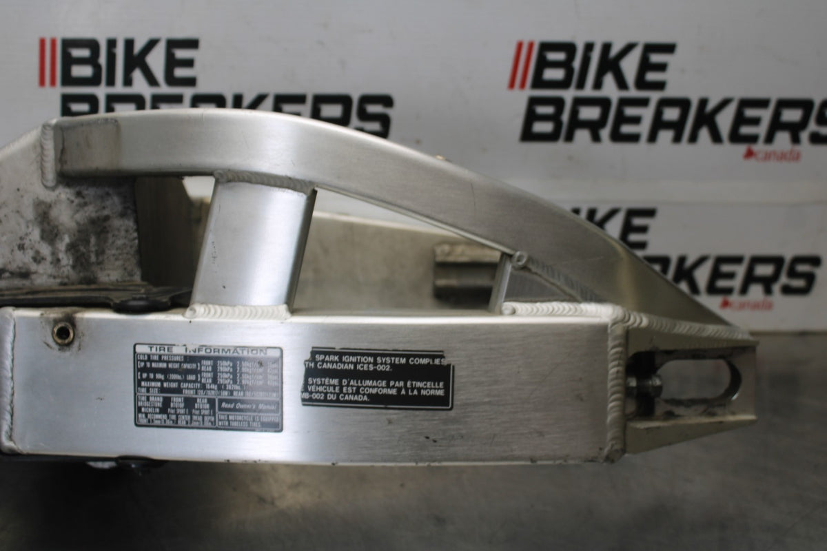 00-01 HONDA CBR929RR REAR SWINGARM BACK SUSPENSION SWING ARM BB925