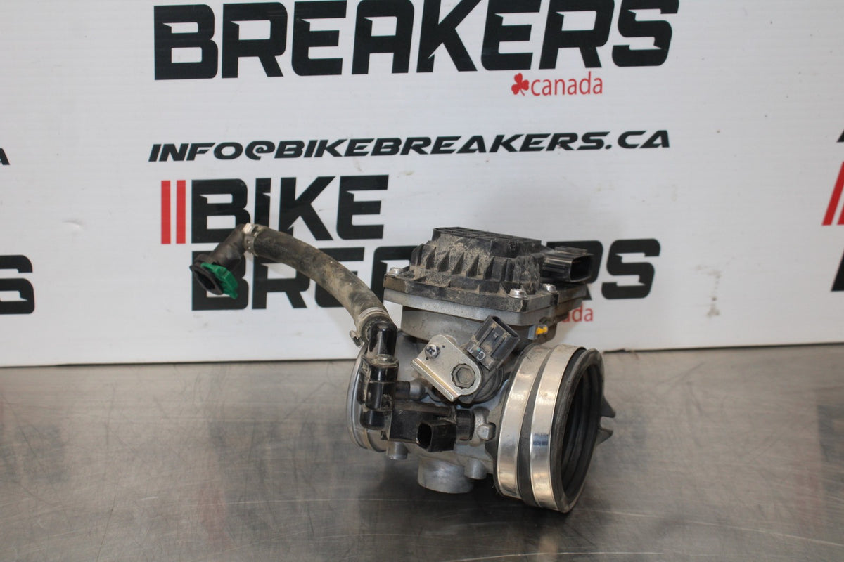 18-22 HUSQVARNA VITPILEN 701 MAIN FUEL INJECTORS / THROTTLE BODIES BB198