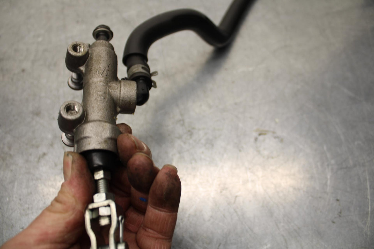 08-09 KAWASAKI NINJA ZX14R REAR BACK BRAKE MASTER CYLINDER W RESERVOIR BB73