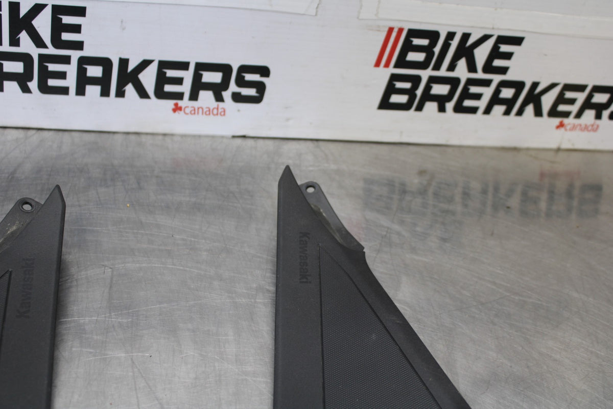 24-25 KAWASAKI NINJA 500 ABS RIGHT LEFT FRONT SIDE SEAT PANELS TRIMS COWLS BB899