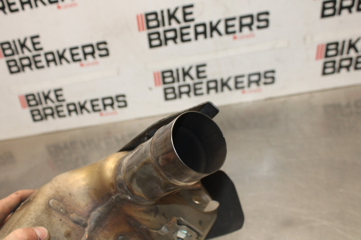 24-25 KAWASAKI NINJA ZX6R EXHAUST MIDPIPE MID CAT MIDDLE PIPE BB939