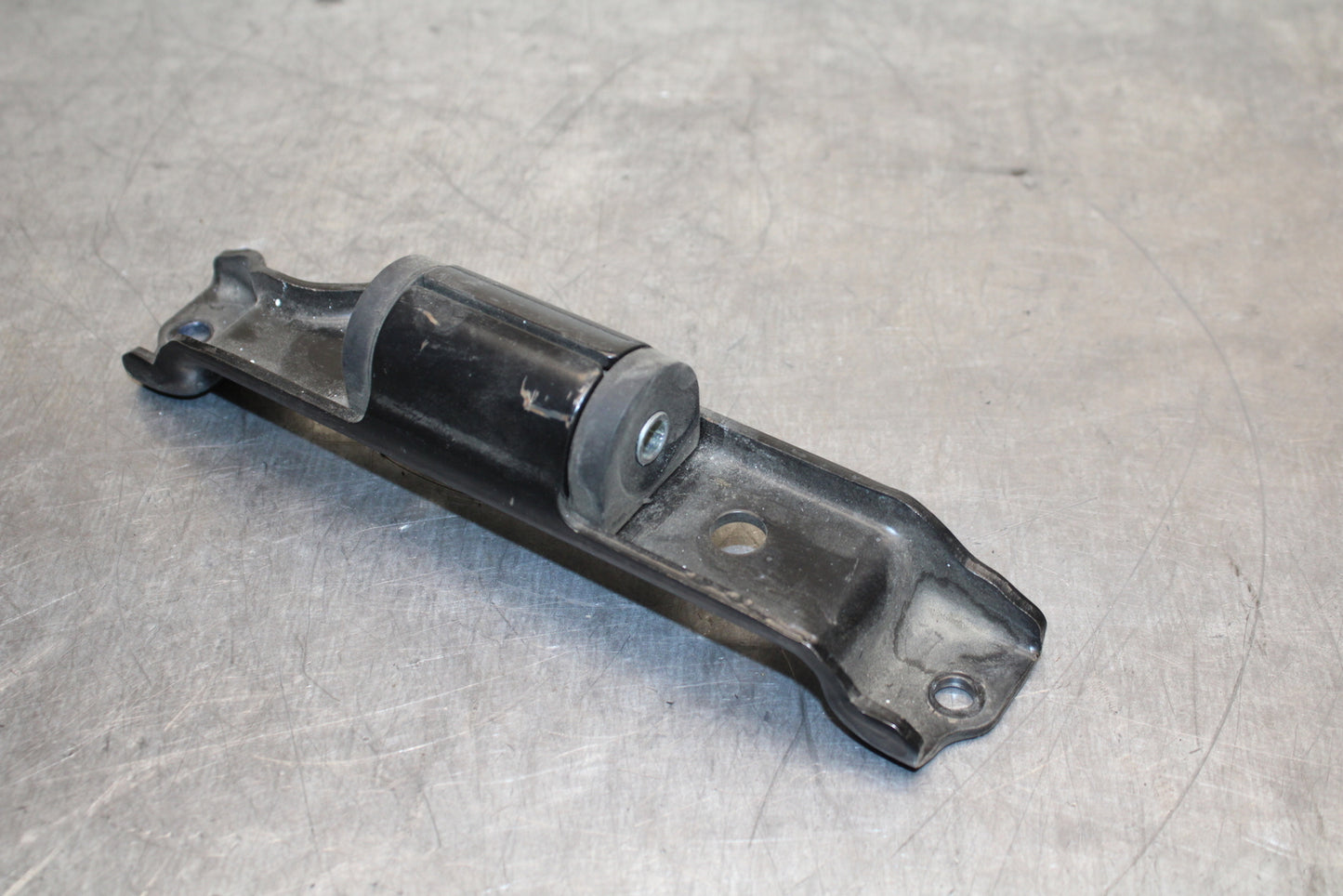 12-13 KAWASAKI Z1000 GAS TANK FUEL CELL PETROL RESERVOIR BRACKET MOUNT BB743