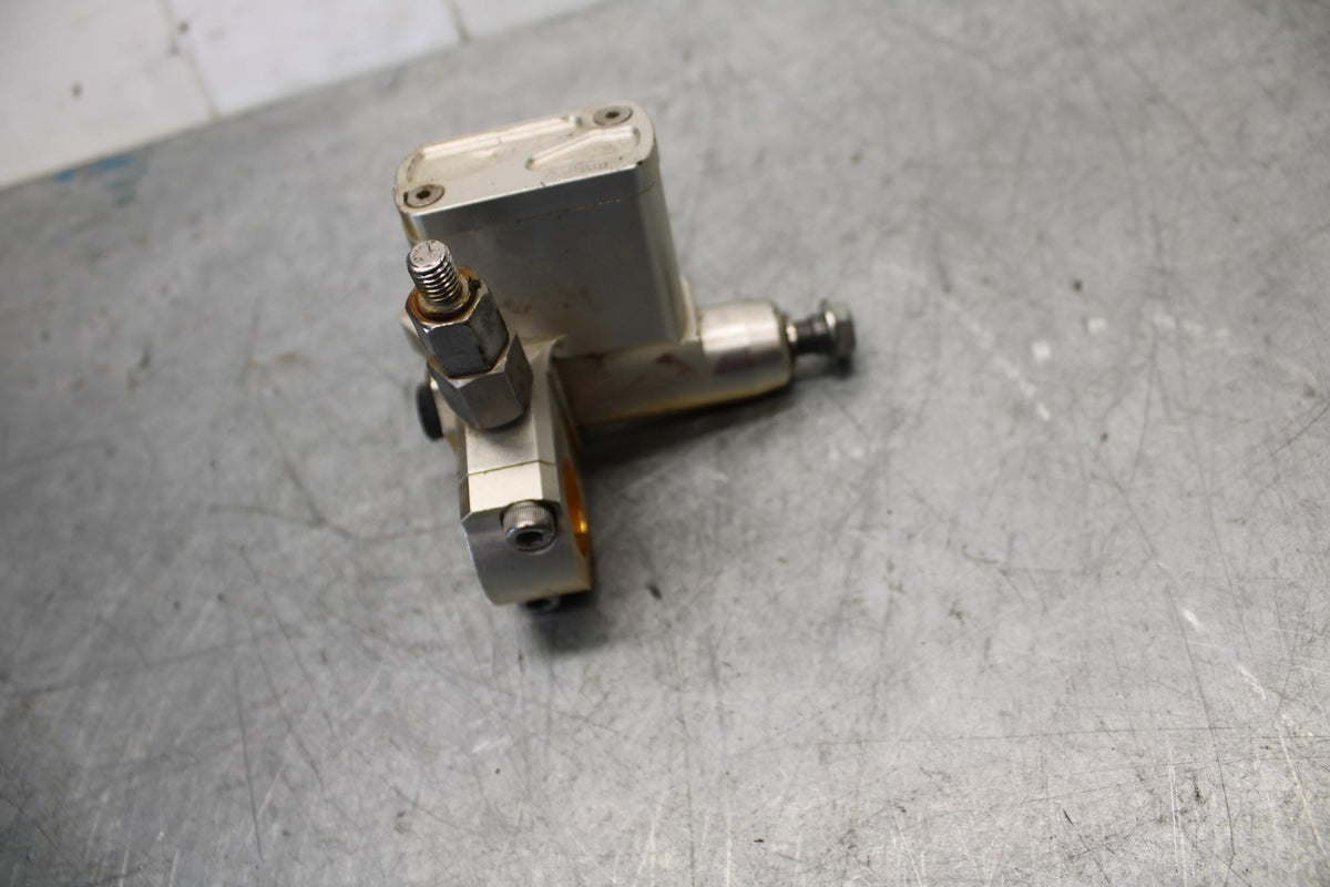 96-03 KAWASAKI NINJA ZX7R AFTERMARKET HYDRAULIC CLUTCH MASTER CYLINDER  BB438