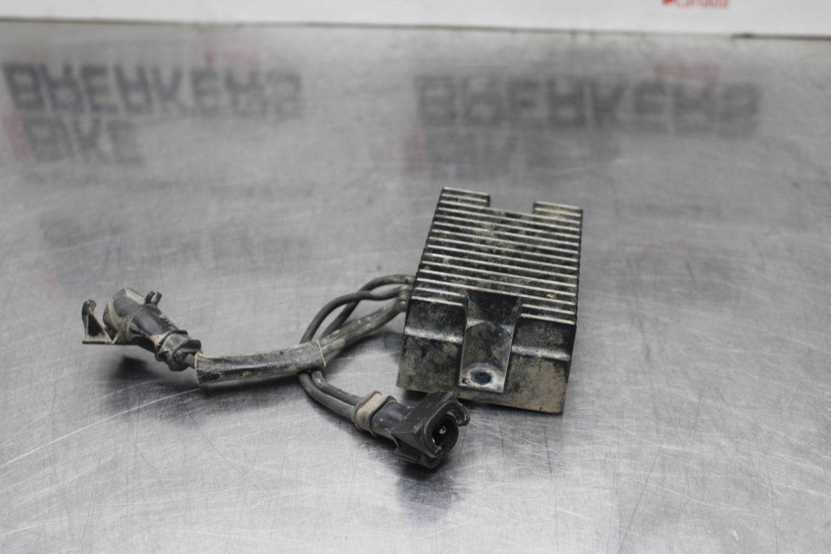 07 HARLEY-DAVIDSON SPORTSTER 1200 XL1200C RECTIFIER VOLTAGE REGULATOR  BB833