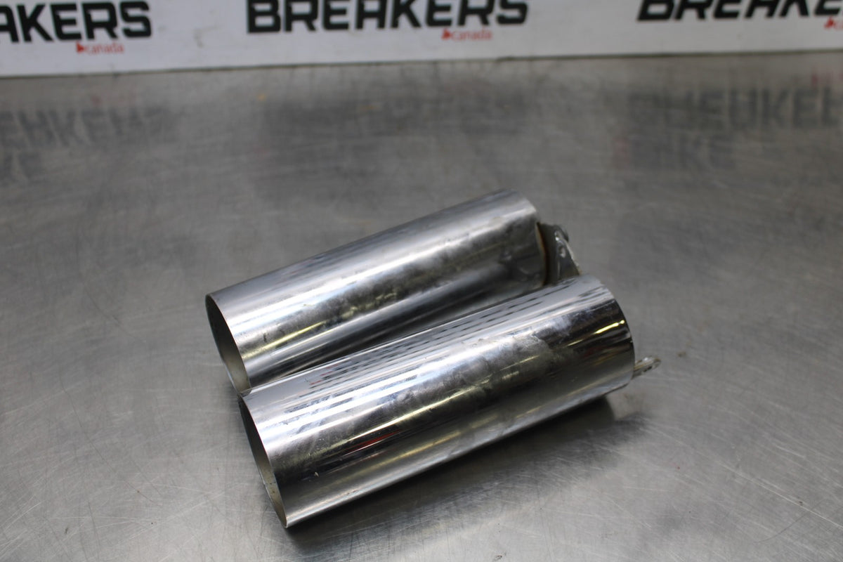 02 KAWASAKI VULCAN 800 VN800B CLASSIC FORK LOWER COVERS BOTTOM GUARDS BB862
