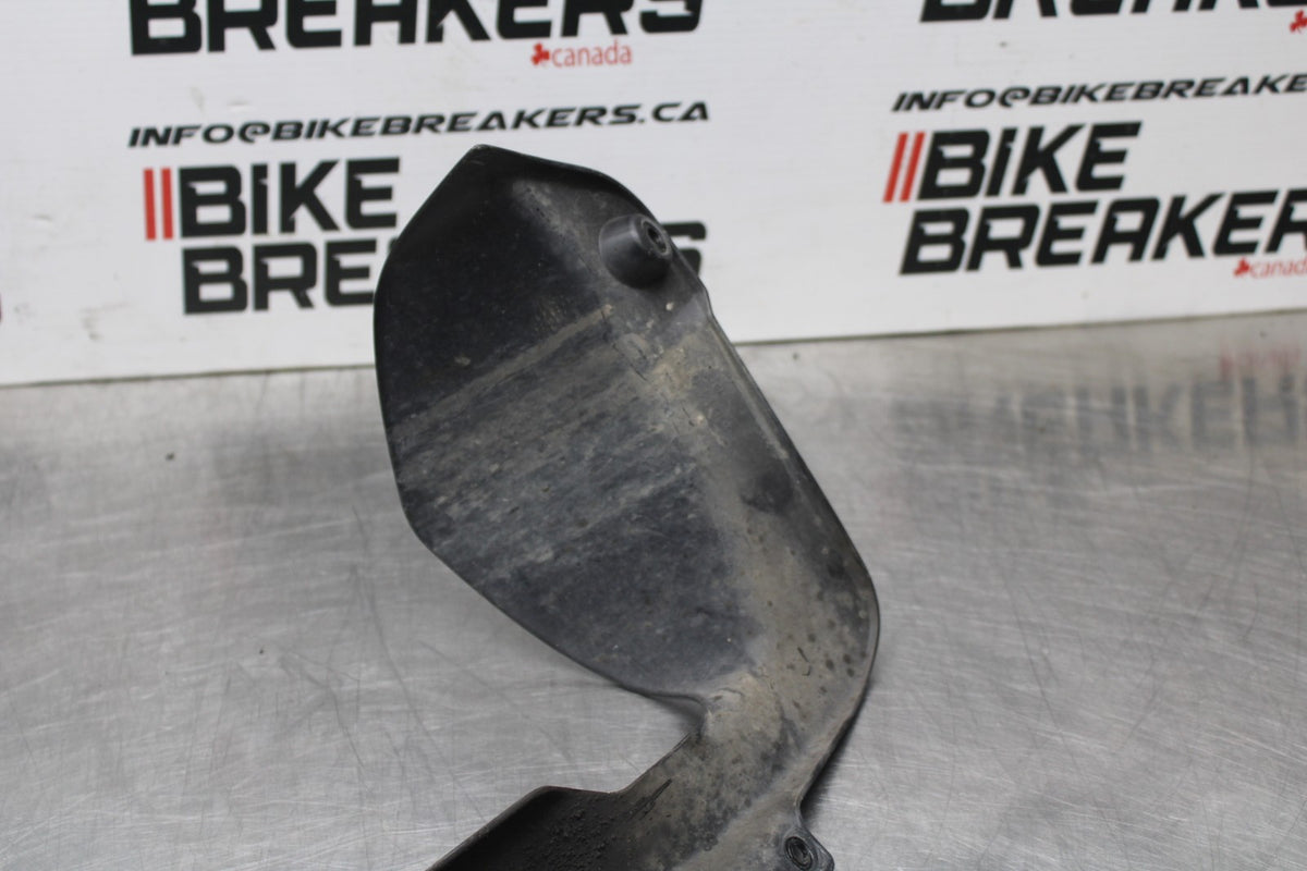 12-16 KAWASAKI NINJA 650 EX650F ABS REAR DRIVE CHAIN GUARD COVER SHIELD BB860