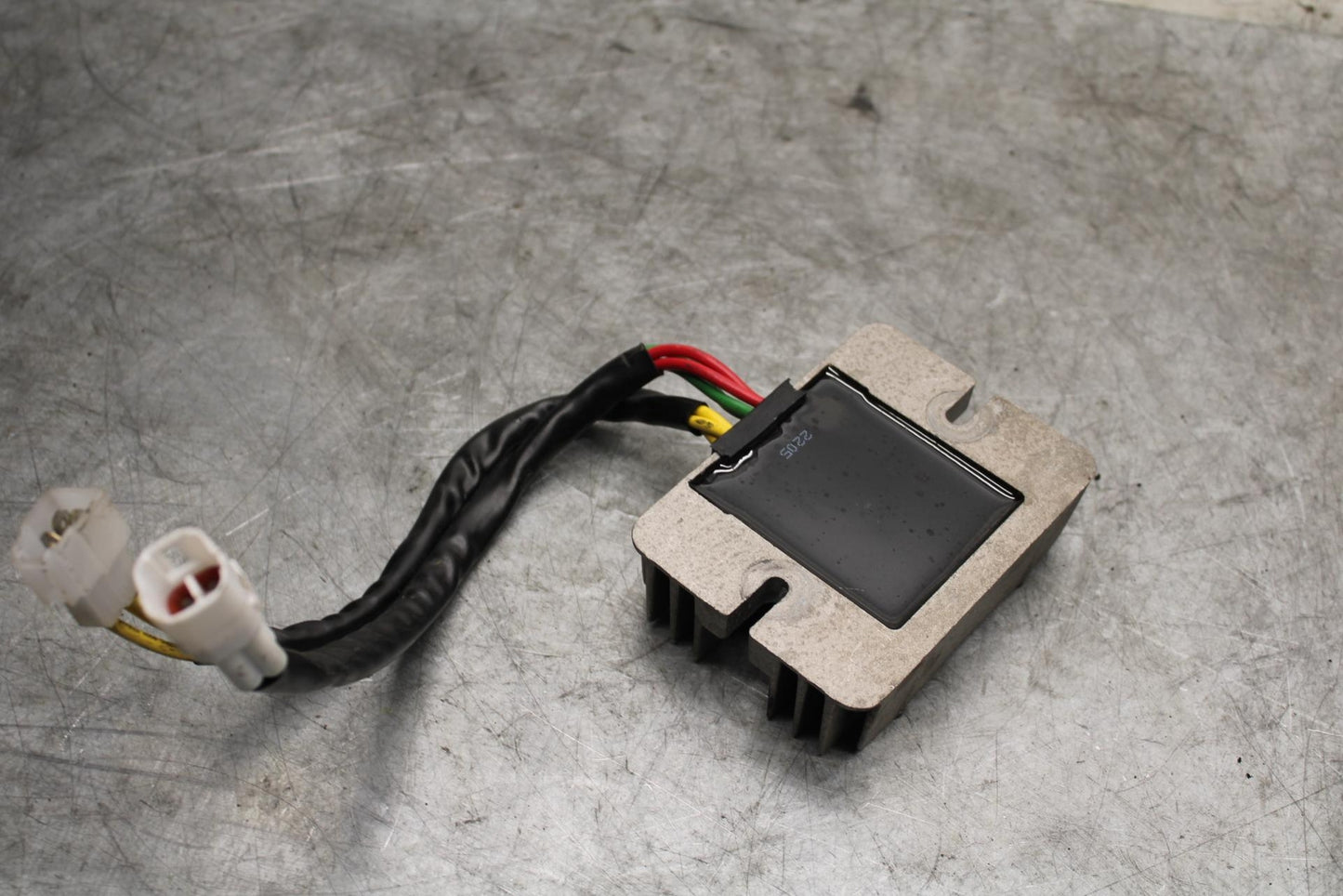 06-07 SUZUKI GSXR750 RECTIFIER VOLTAGE REGULATOR 32800-21H00  BB543