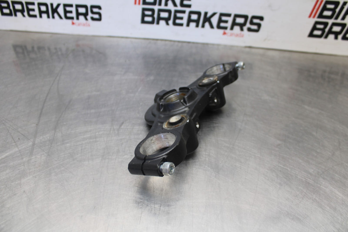 23 KAWASAKI NINJA 650 EX650 FORKS UPPER TRIPLE TREE CLAMP BB920