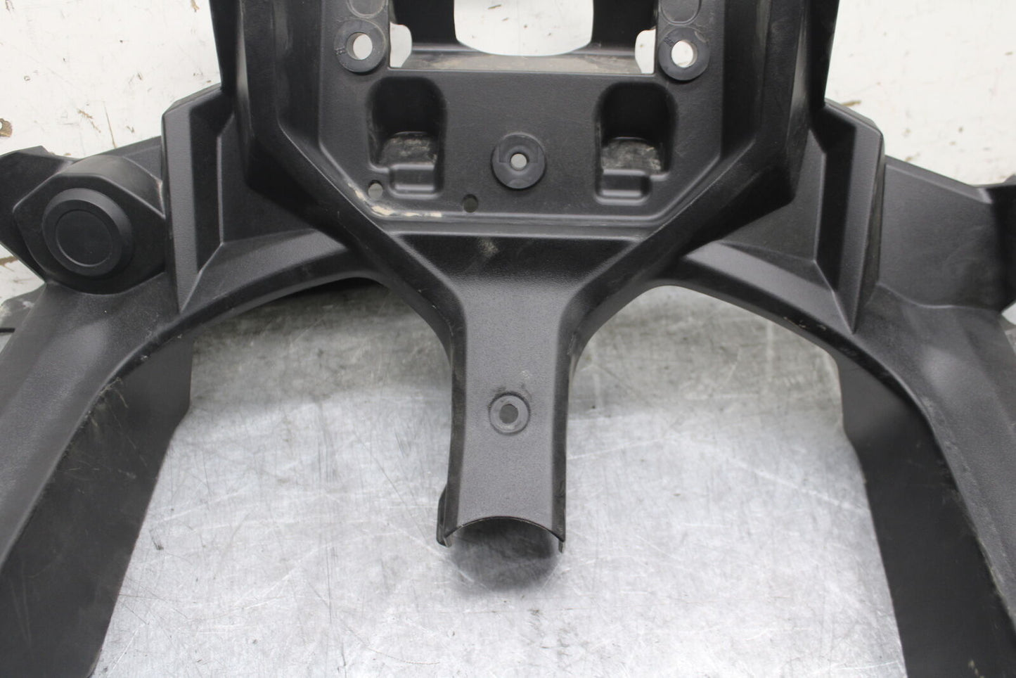 18-24 KAWASAKI NINJA 650 FRONT CENTER GAUGE COWL FAIRING BB725