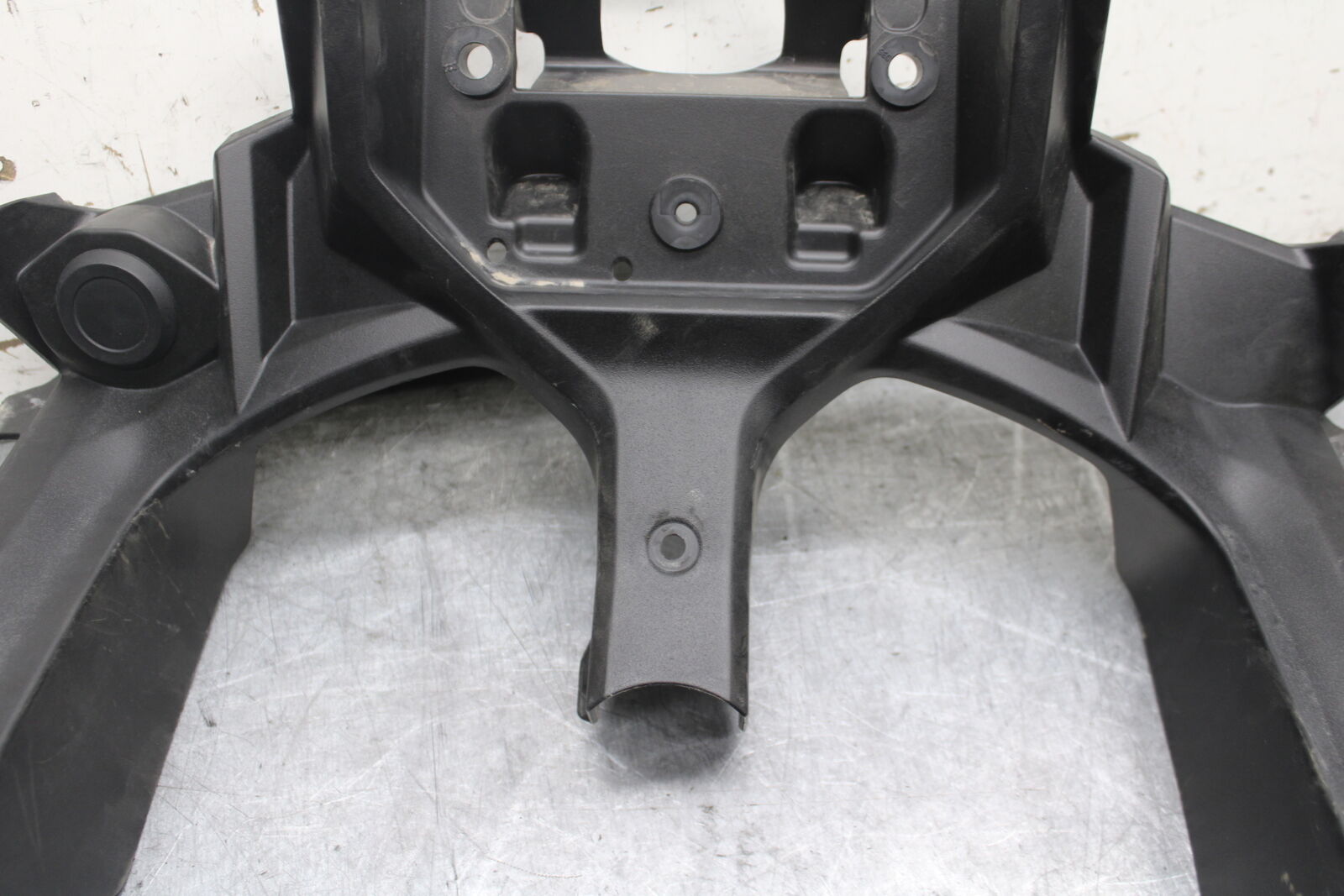 18-24 KAWASAKI NINJA 650 FRONT CENTER GAUGE COWL FAIRING BB725