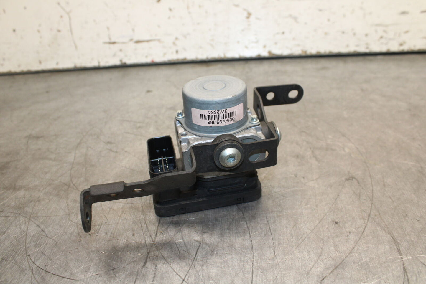 19-22 KAWASAKI Z400 ABS PUMP UNIT MODULE BB738