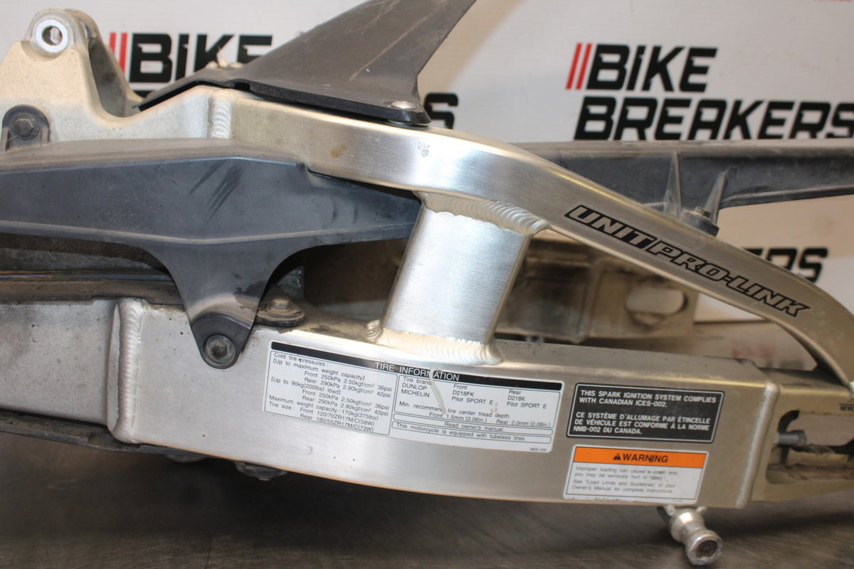 05-06 HONDA CBR600RR REAR SWINGARM BACK SUSPENSION SWING ARM BB893