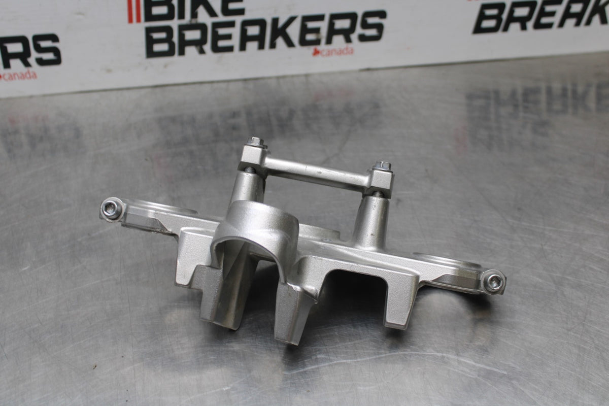 06 KAWASAKI NINJA 650 EX650 FORKS UPPER TRIPLE TREE CLAMP BB823