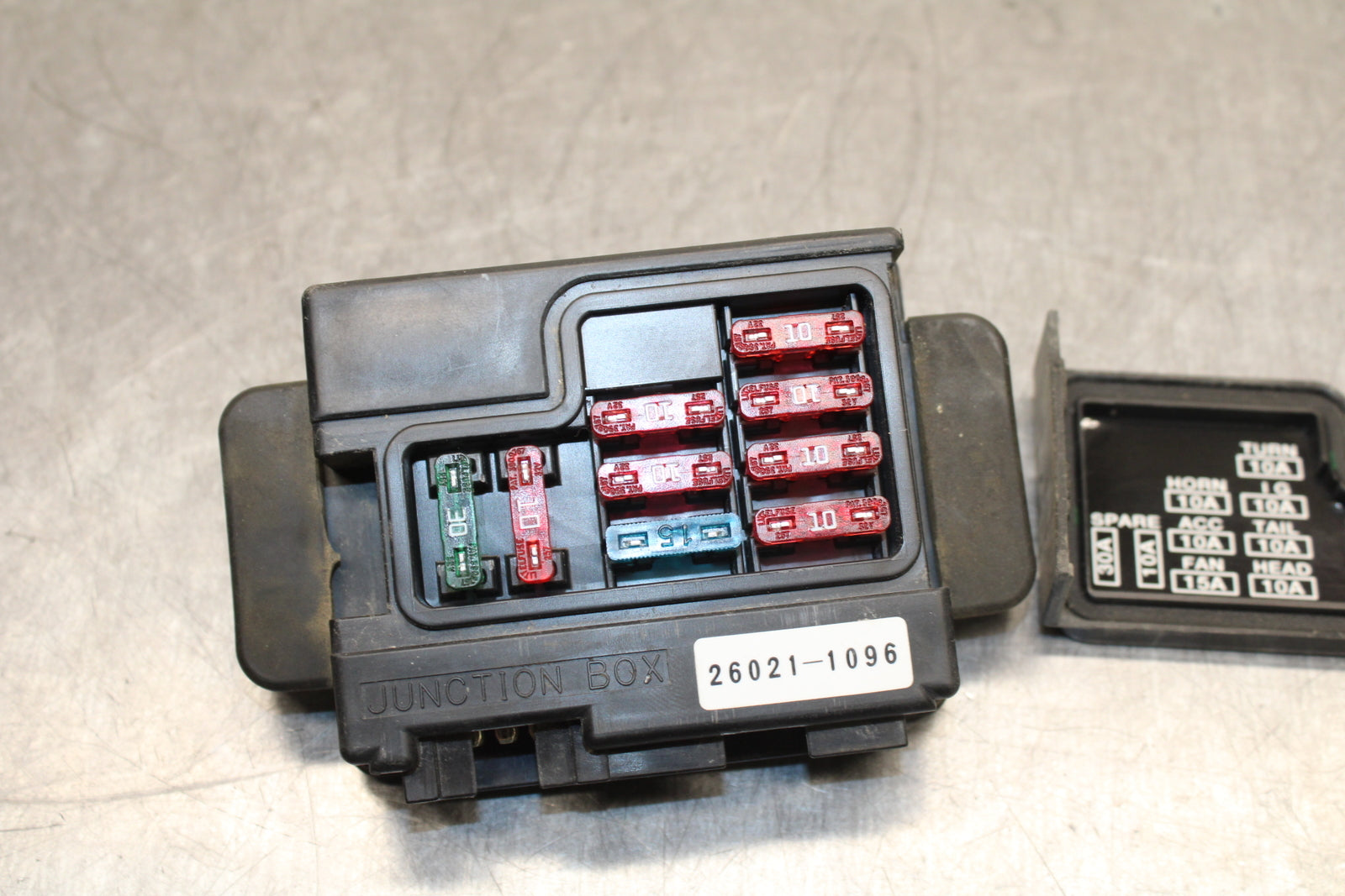 03-08 KAWASAKI VULCAN 1600 FUSE BOX BB123