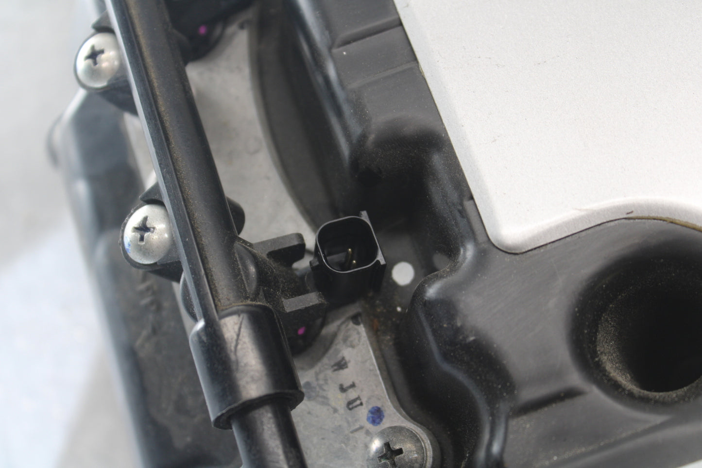 09-12 KAWASAKI NINJA ZX6R AIRBOX AIR INTAKE FILTER BOX 11010-0198 BB698