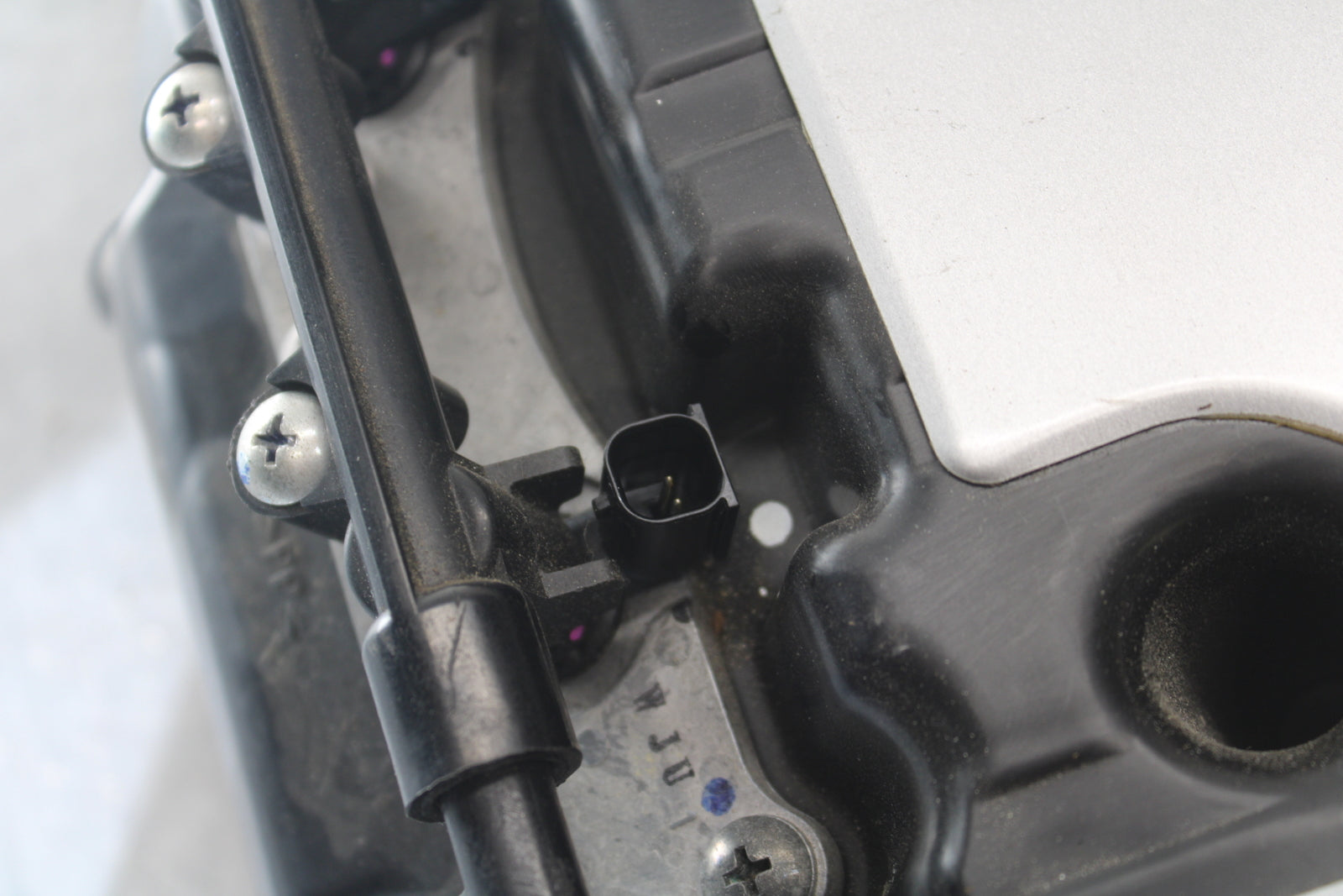 09-12 KAWASAKI NINJA ZX6R AIRBOX AIR INTAKE FILTER BOX 11010-0198 BB698