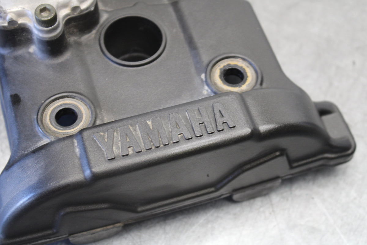 08-09 YAMAHA YZF R6S VALVE COVER  BB690