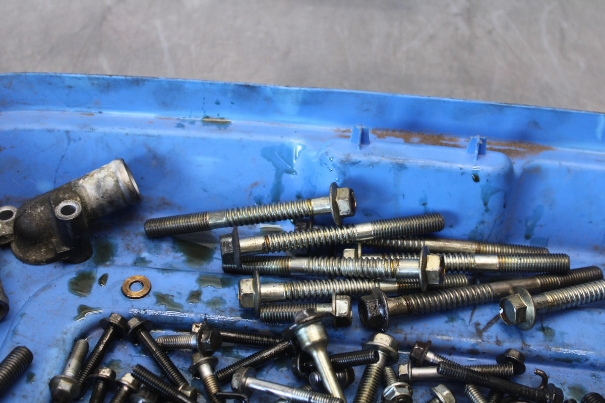06-07 HONDA INTERCEPTOR 800 VFR800 ENGINE BOLTS HARDWARE MOTOR SCREWS BB917