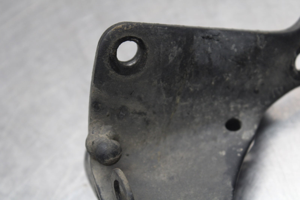 2006 Suzuki Boulevard C90 ENGINE MOTOR MOUNT STAY BRACKETS BB849