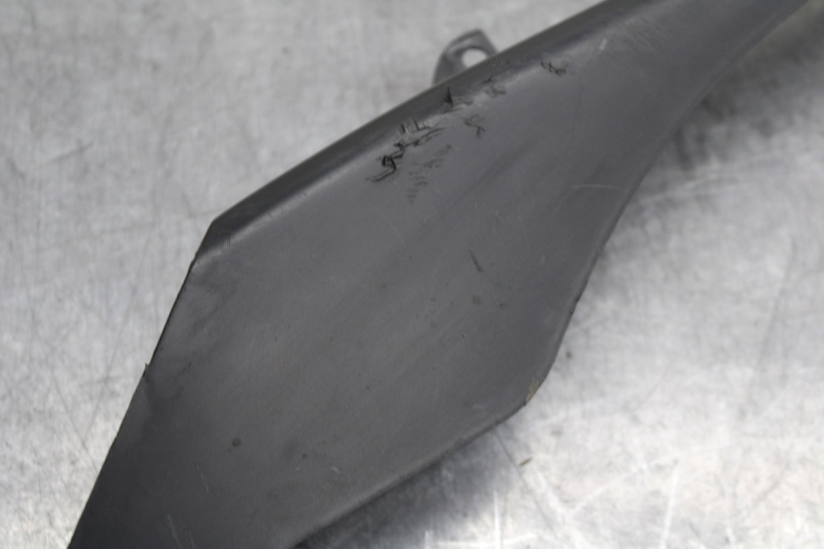 07-08 YAMAHA YZF R1 REAR BACK DRIVE CHAIN GUARD COVER SHIELD BB724