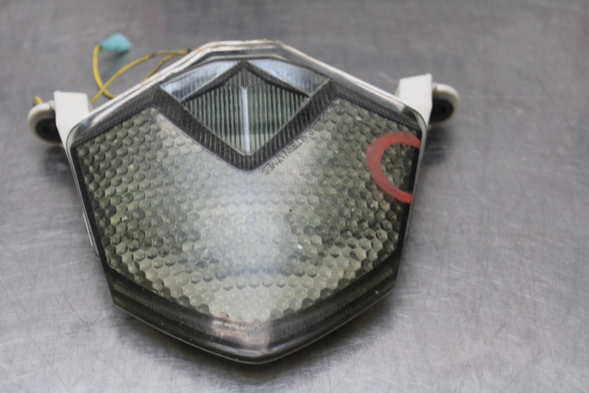 08 KAWASAKI NINJA ZX10R AFTERMARKET REAR TAIL TAILLIGHT BACK BRAKE LIGHT BB201