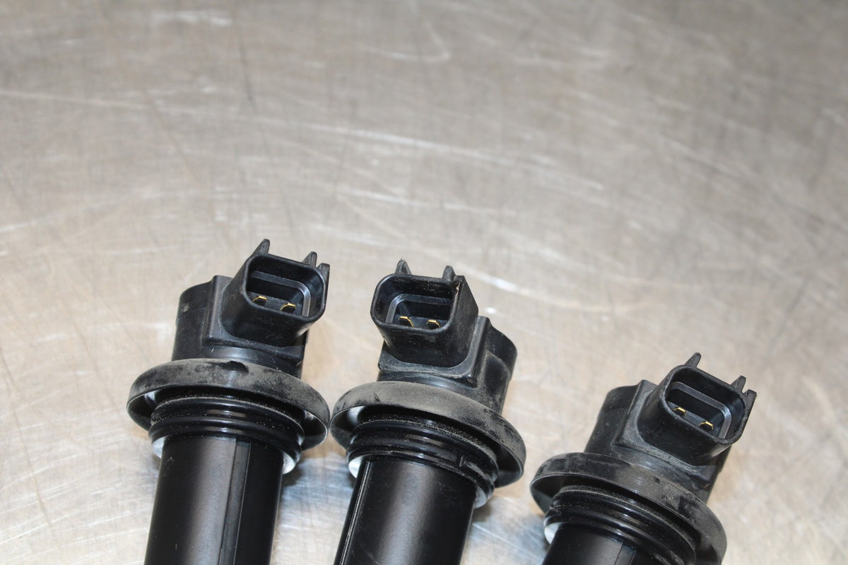 16 YAMAHA XSR900 IGNITION COILS COIL SPARK PLUG CAPS BB786
