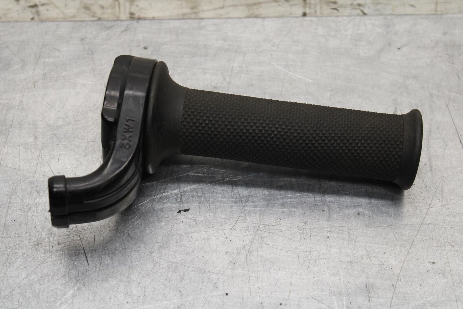 2000 Kawasaki Ninja ZX12R ZX1200A THROTTLE CABLE LINE HOUSING GUIDE BB565