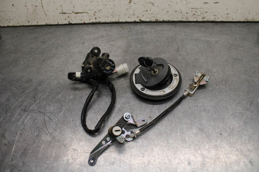 19-24 YAMAHA R3 IGNITION LOCK KEY SET W/ GAS CAP AND SEAT LOCK BB736