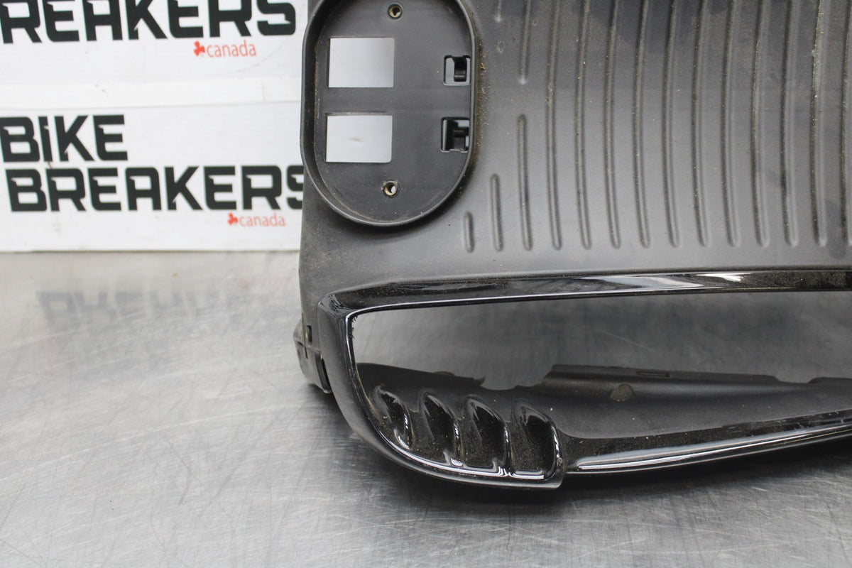 09-17 HARLEY-DAVIDSON V-ROD RADIATOR GRILLE GRILL SHIELD GUARD BB886