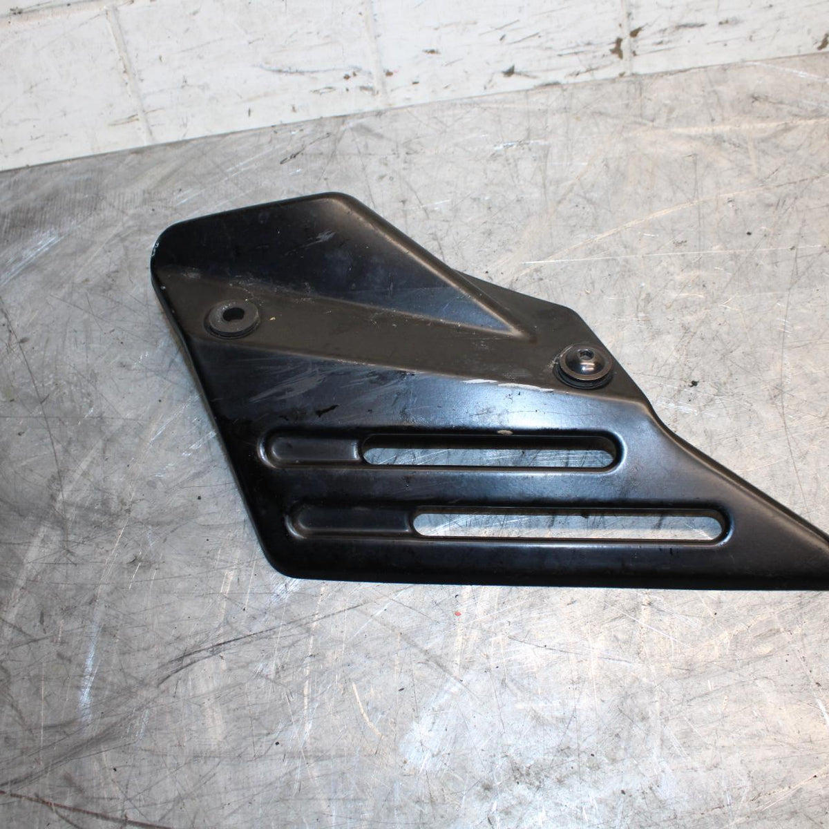 2007 Suzuki GSXR1000  MUFFLER EXHAUST PIPE COVER HEAT SHIELD GUARD BB44