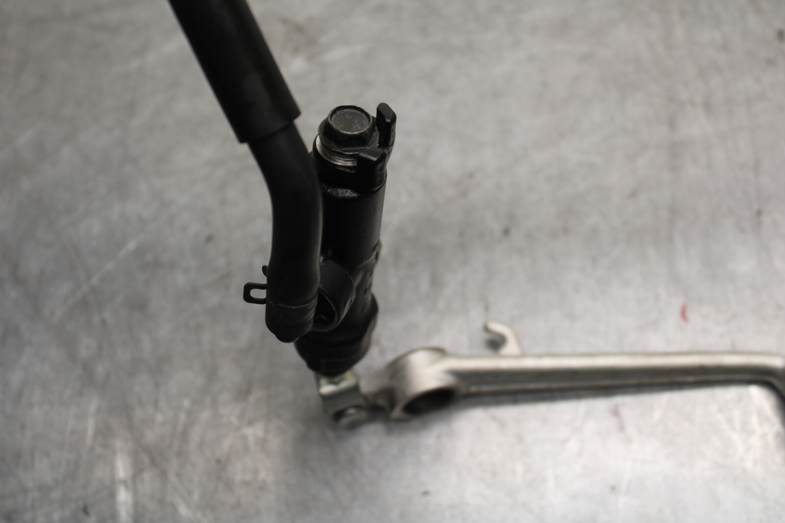 13-18 KAWASAKI NINJA ZX6R REAR BACK BRAKE MASTER CYLINDER W RESERVOIR BB666