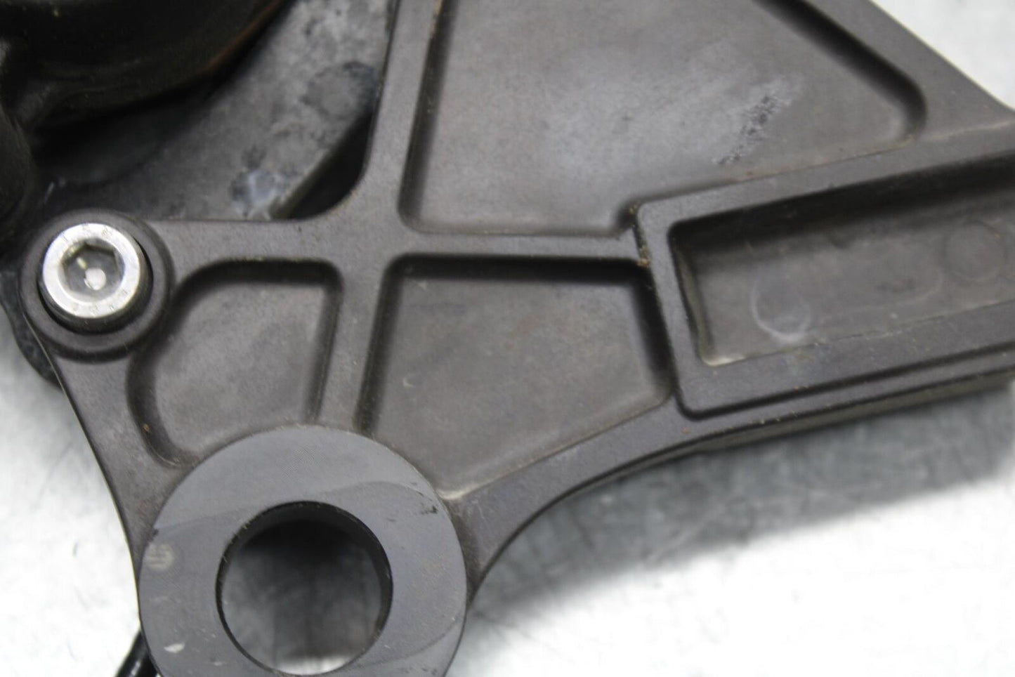 2014 Kawasaki Ninja 650 EX650E REAR BACK BRAKE CALIPER W MOUNT BRACKET BB569