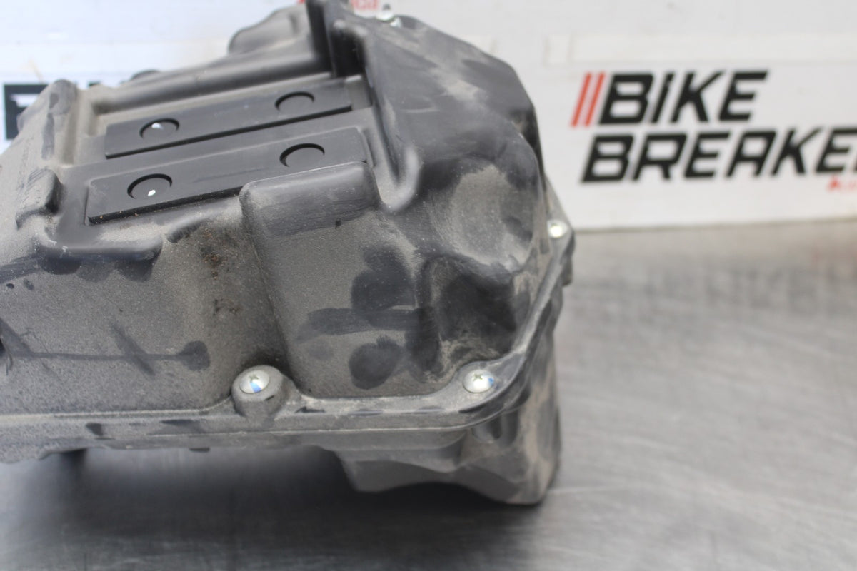 23 KAWASAKI NINJA 650 EX650 AIRBOX AIR INTAKE FILTER BOX BB920
