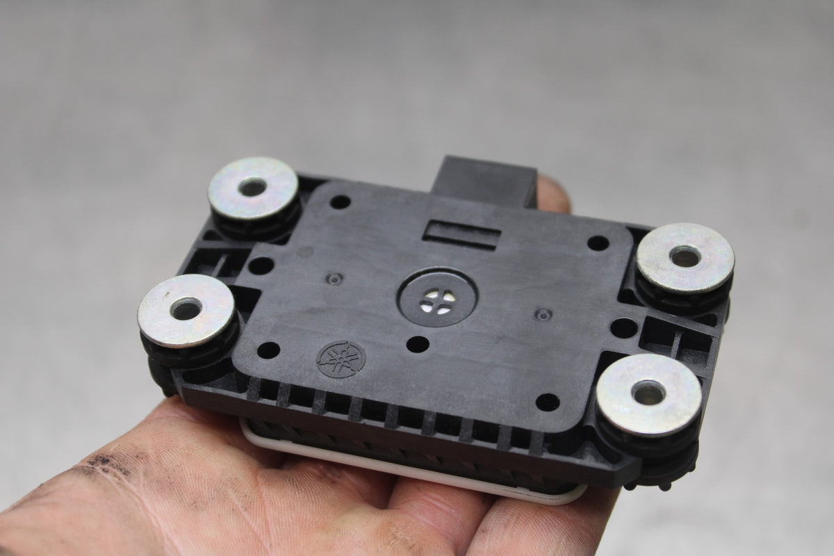 18 YAMAHA YZF R1 TRACTION CONTROL ECU ECM  BB838