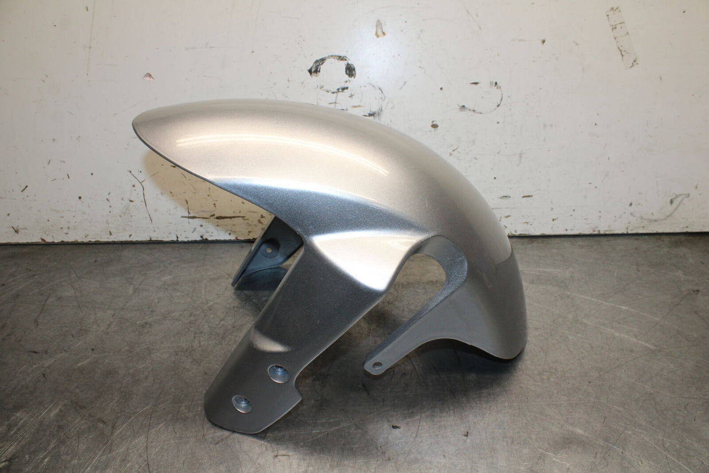 08-10 SUZUKI GSXR 600  AFTERMARKET FRONT WHEEL FENDER COWL FAIRING BB630