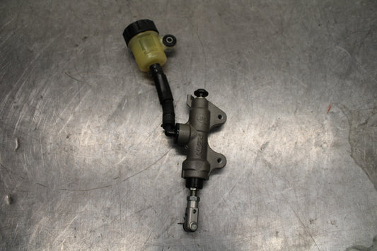 08-16 YAMAHA YZF R6 REAR BACK BRAKE MASTER CYLINDER W RESERVOIR BB131