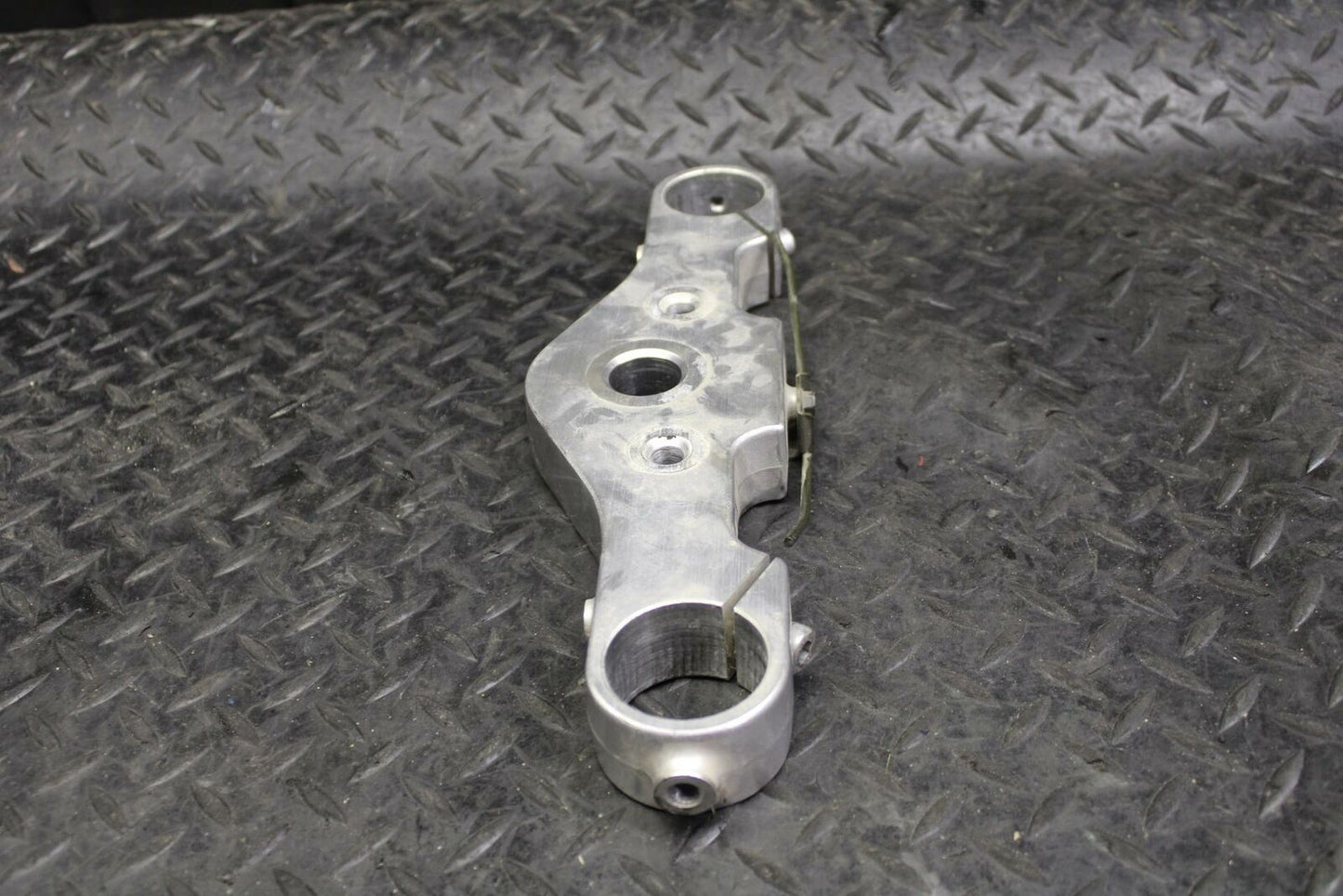 03-08 KAWASAKI VULCAN 1600 FORKS UPPER TRIPLE TREE CLAMP  BB193