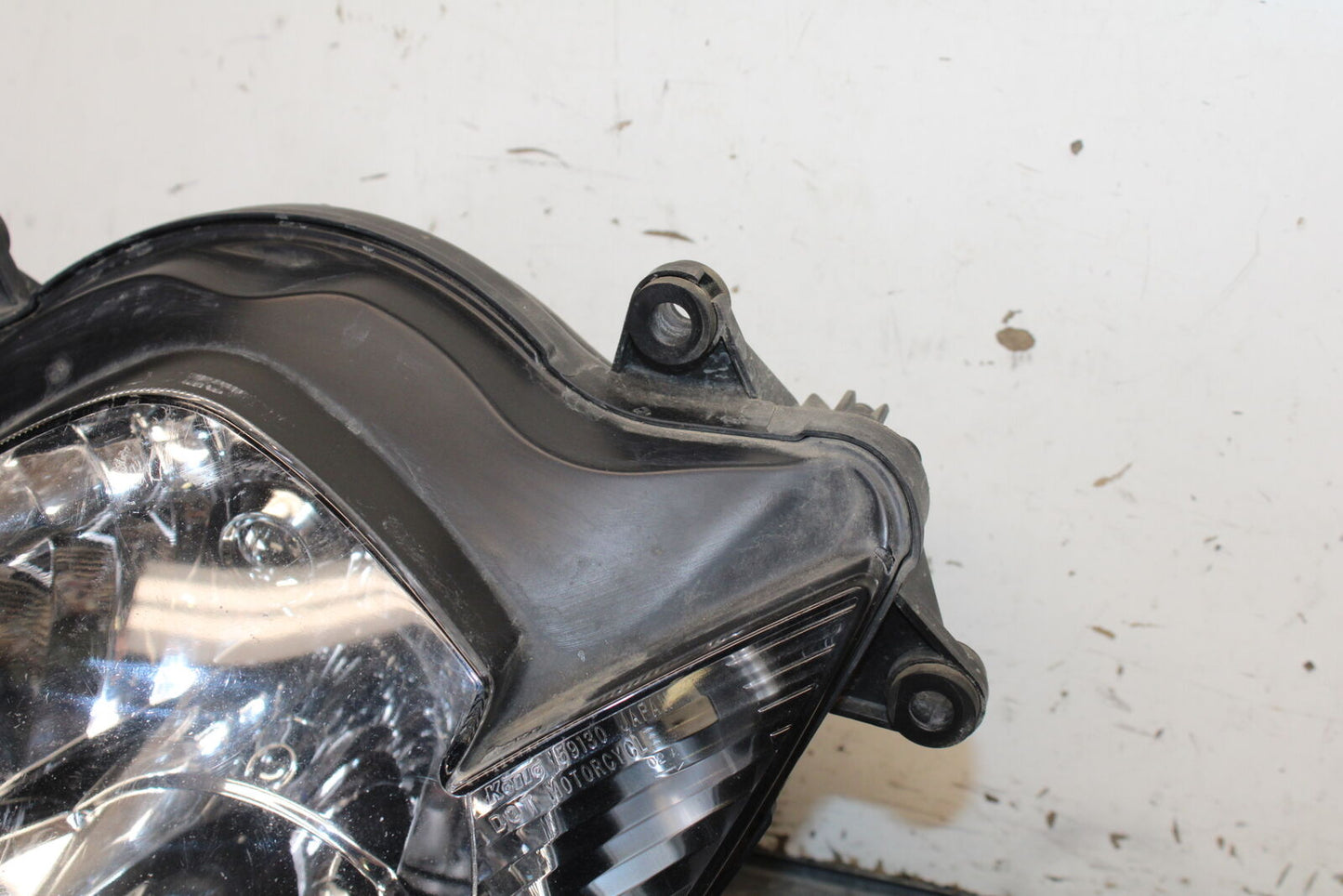06-07 SUZUKI GSXR 600 FRONT HEADLIGHT HEAD LIGHT LAMP BB243