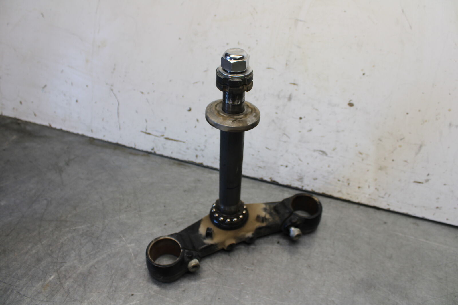 09-15 YAMAHA FZ6R FRONT FORKS CLAMP LOWER TRIPLE TREE STEM BB686