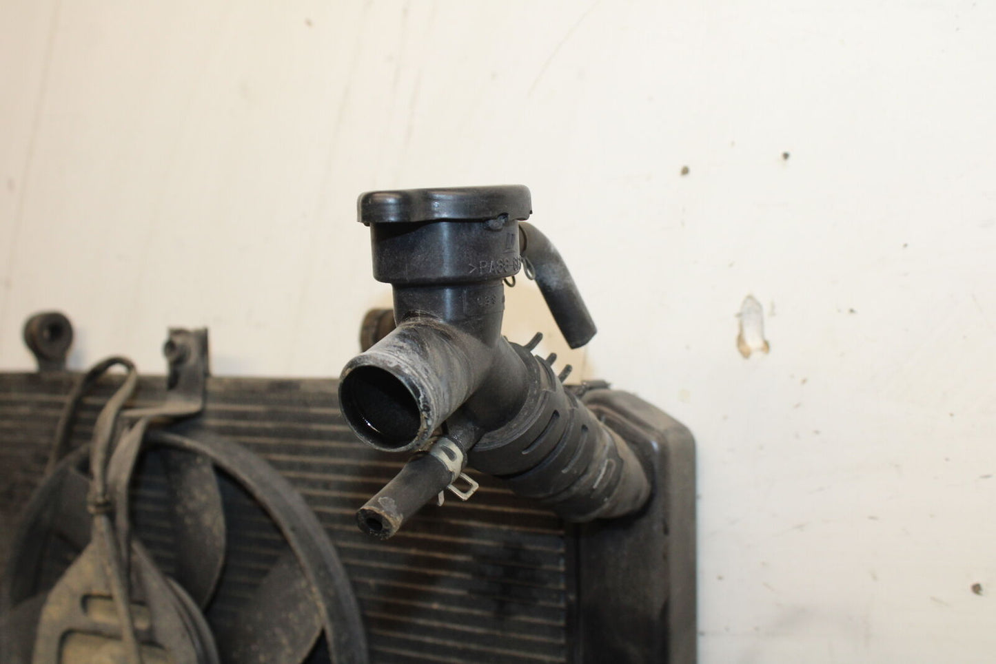 12-13 KAWASAKI Z1000 ENGINE RADIATOR MOTOR COOLER COOLING RADIATER BB743