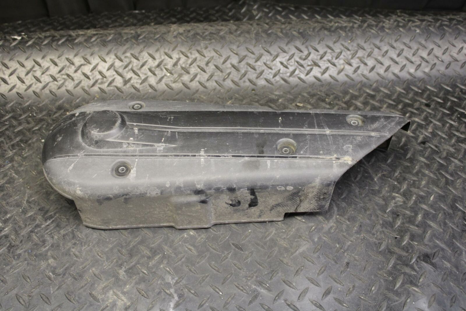 07 SUZUKI BURGMAN 650 SWINGARM CRANKCASE COVER BB183