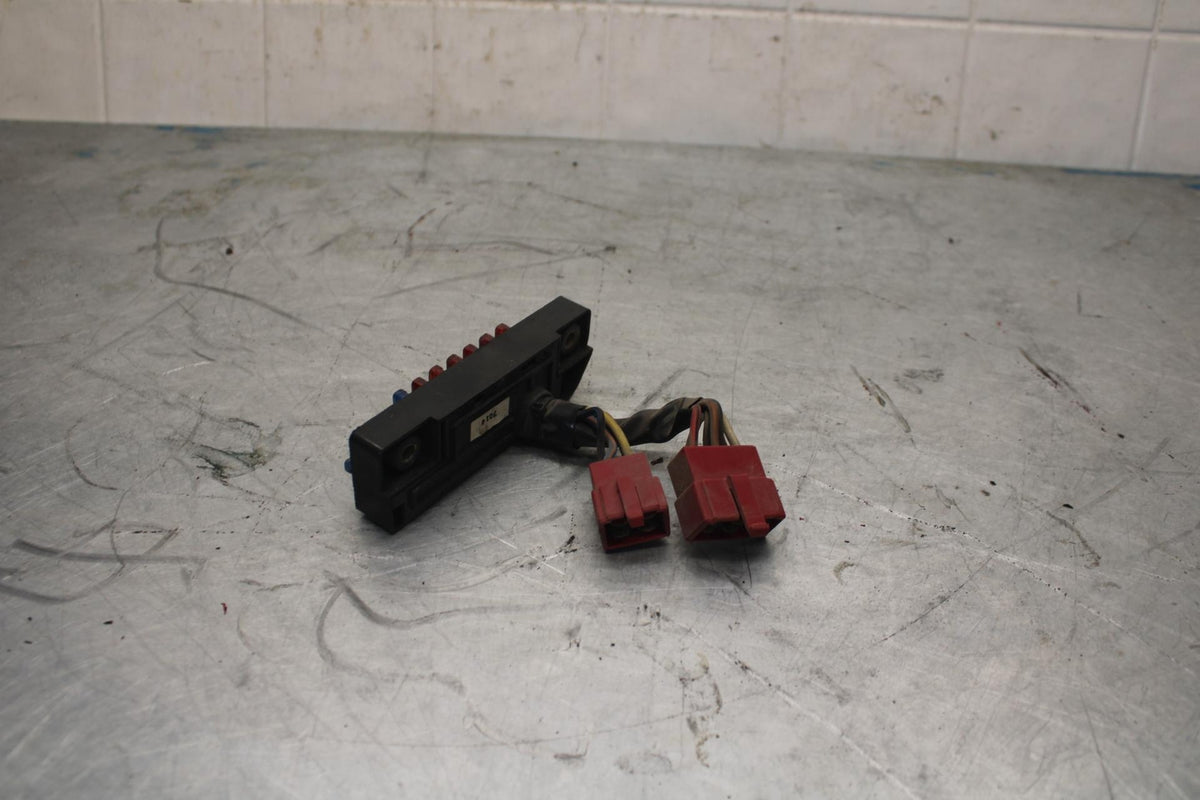 87-96 HONDA CBR1000F FUSE bOX  BB420