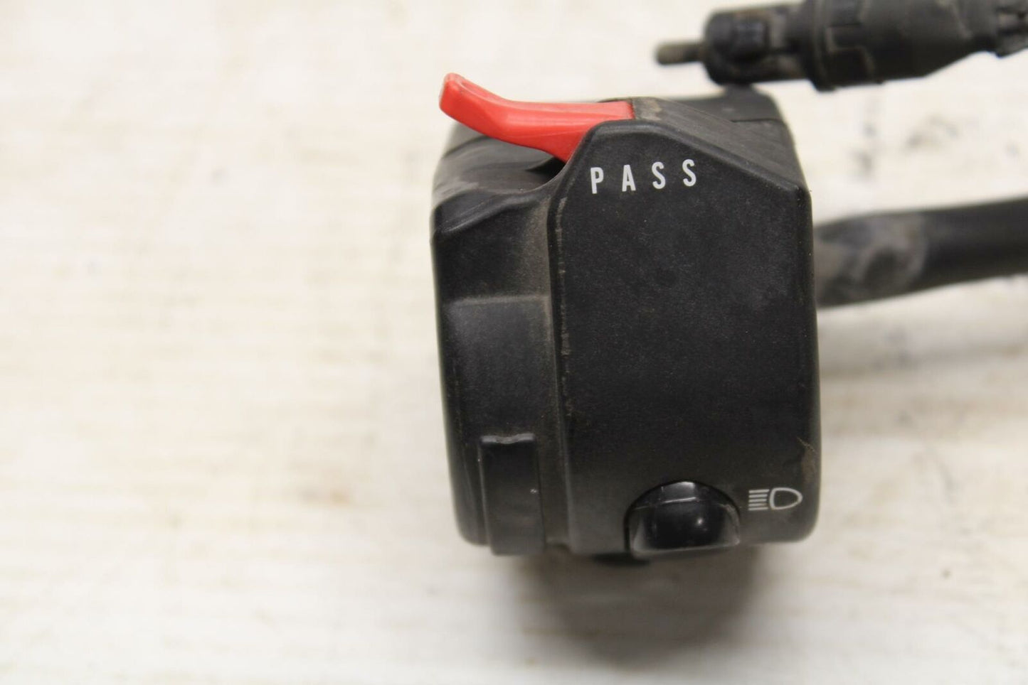 07-16 TRIUMPH STREET TRIPLE LEFT CLIP ON HANDLE HORN SIGNALS SWITCHES BB356