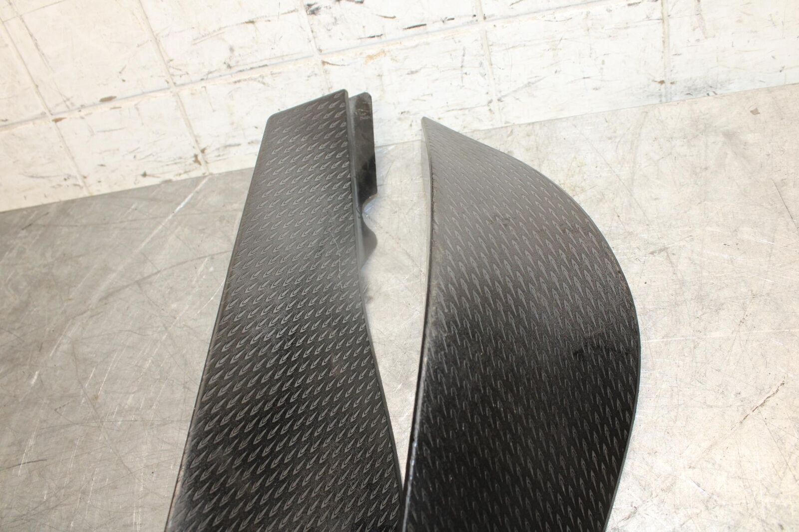 2007 Kawasaki Ninja ZX6R ZX600P RIGHT LEFT GAS FUEL TANK PANELS COVERS  BB47