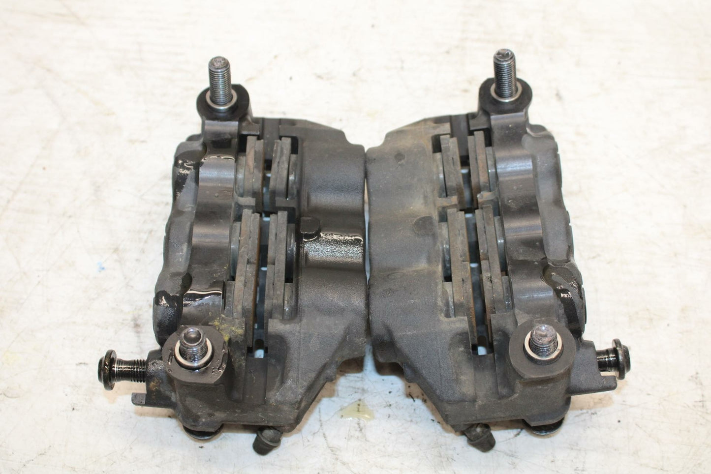09-14 YAMAHA YZF R1 RIGHT LEFT FRONT BRAKE CALIPER SET PAIR CALIPERS BB286
